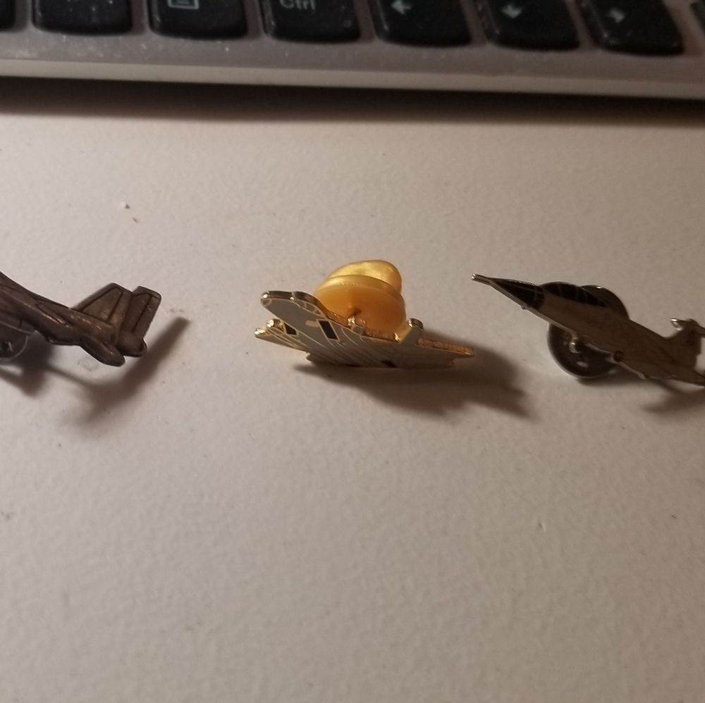 Lot of 3 fighter Jet pins